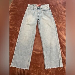 Vintage Levis Wide Leg Cropped Light Wash Jean